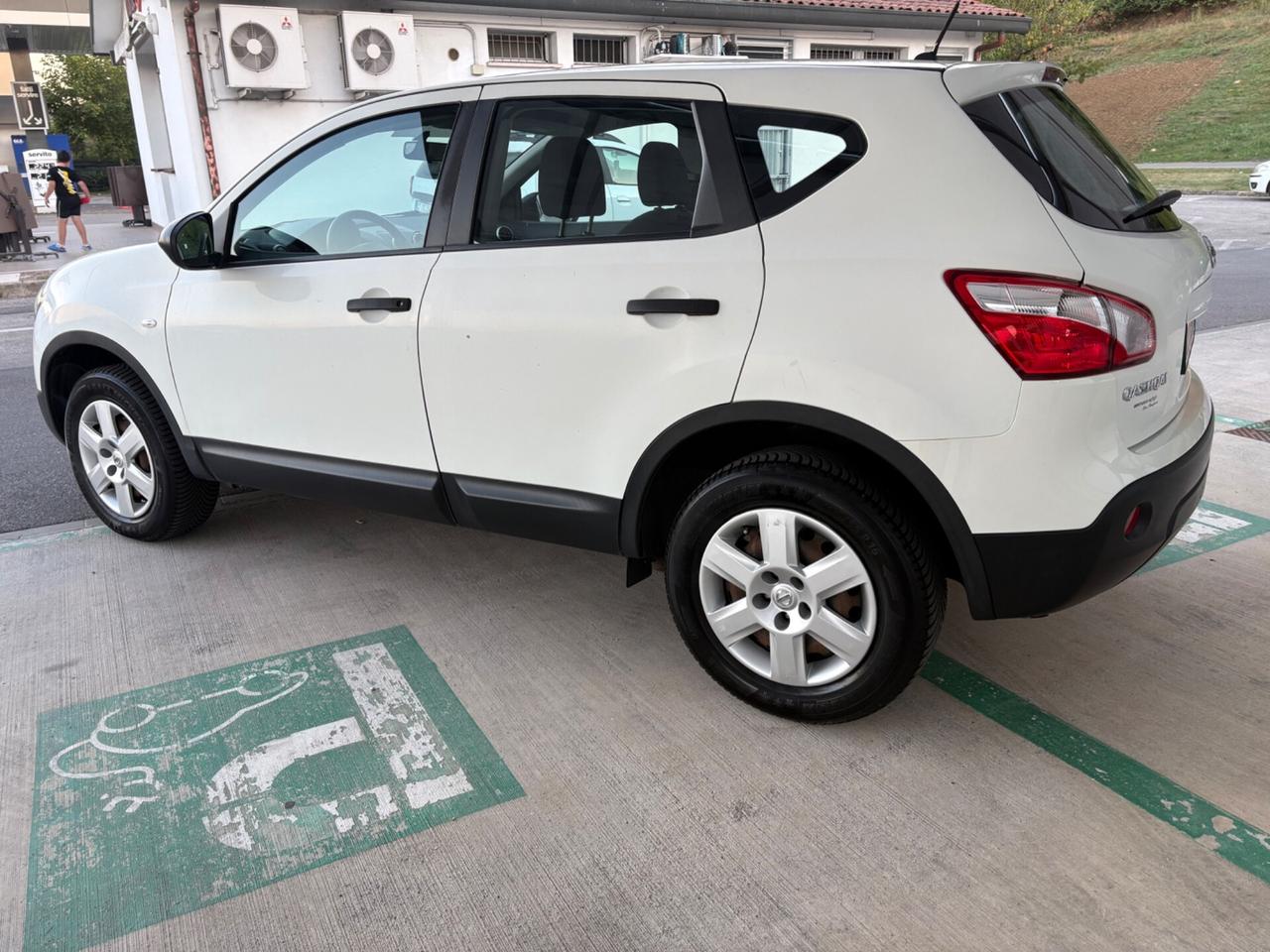 Nissan Qashqai 1.5 dCi anno 2014 garanzia 12/24.