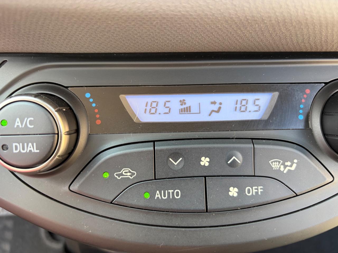 Toyota Yaris 1.5 Hybrid 5 porte Active
