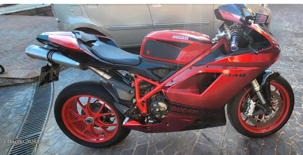 Ducati 848