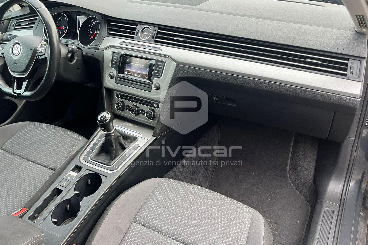 VOLKSWAGEN Passat Variant 1.6 TDI Trendline BlueMotion Technology