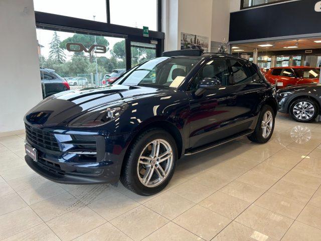 PORSCHE Macan 2.0