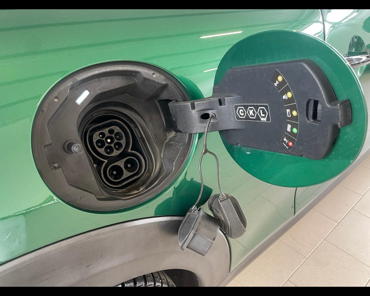 MINI Mini Full El. (F56) - Mini Cooper SE Yours