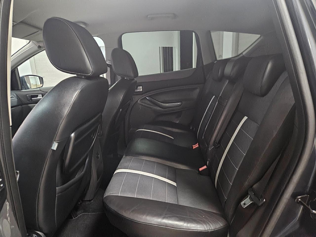 Ford Kuga 2.0 TDCi 136 CV 4WD Titanium DPF