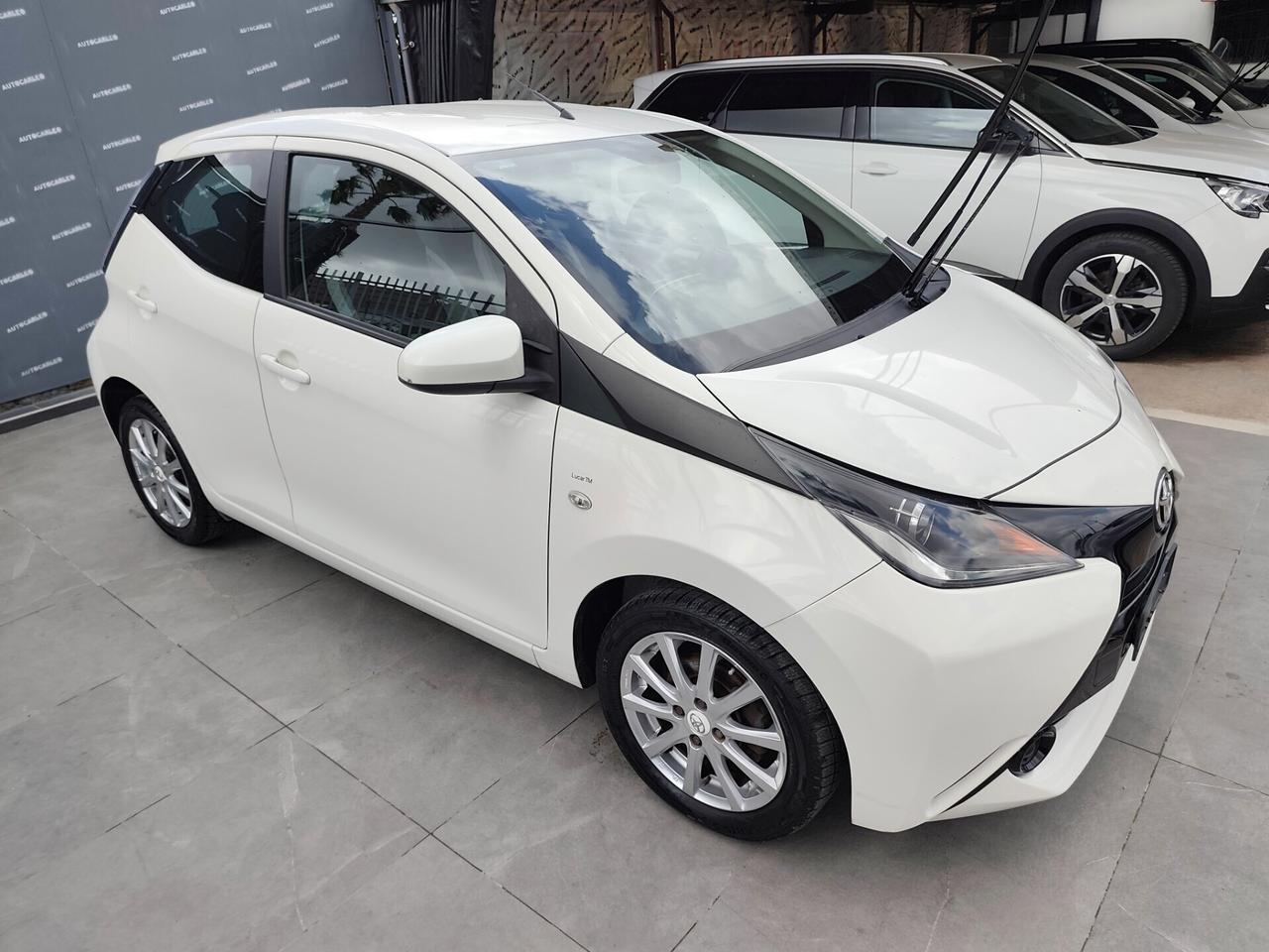 Toyota Aygo 1.0 BENZINA CAMBIO AUTOMATICO MMT