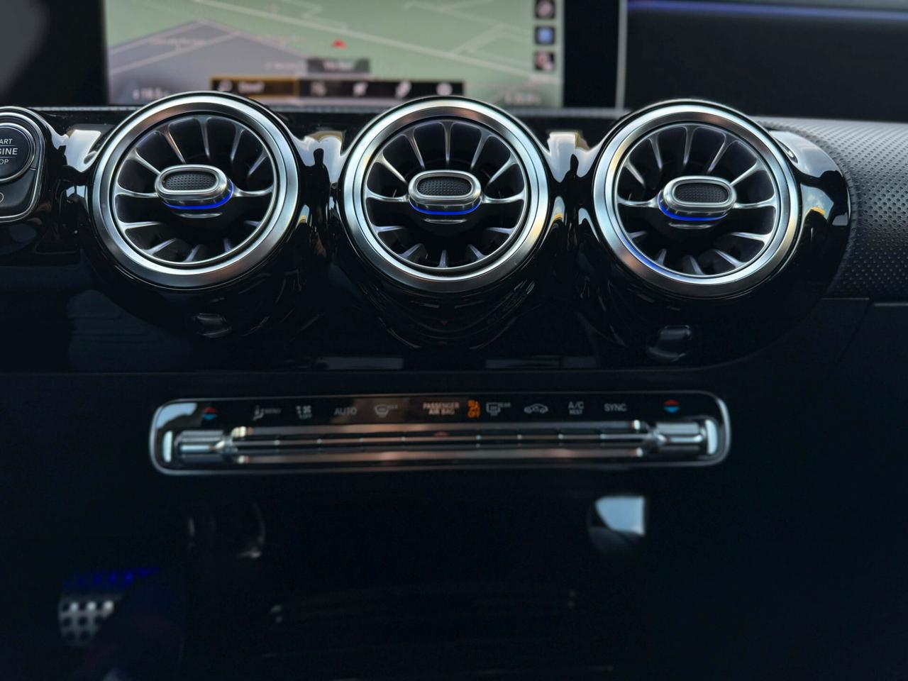 Mercedes-benz A 180 d Automatic Premium/18/BELLA