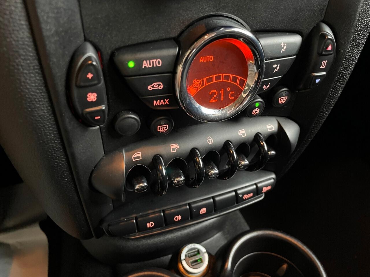 Mini Cooper Countryman 1.6 122CV #NEOPATENTATI