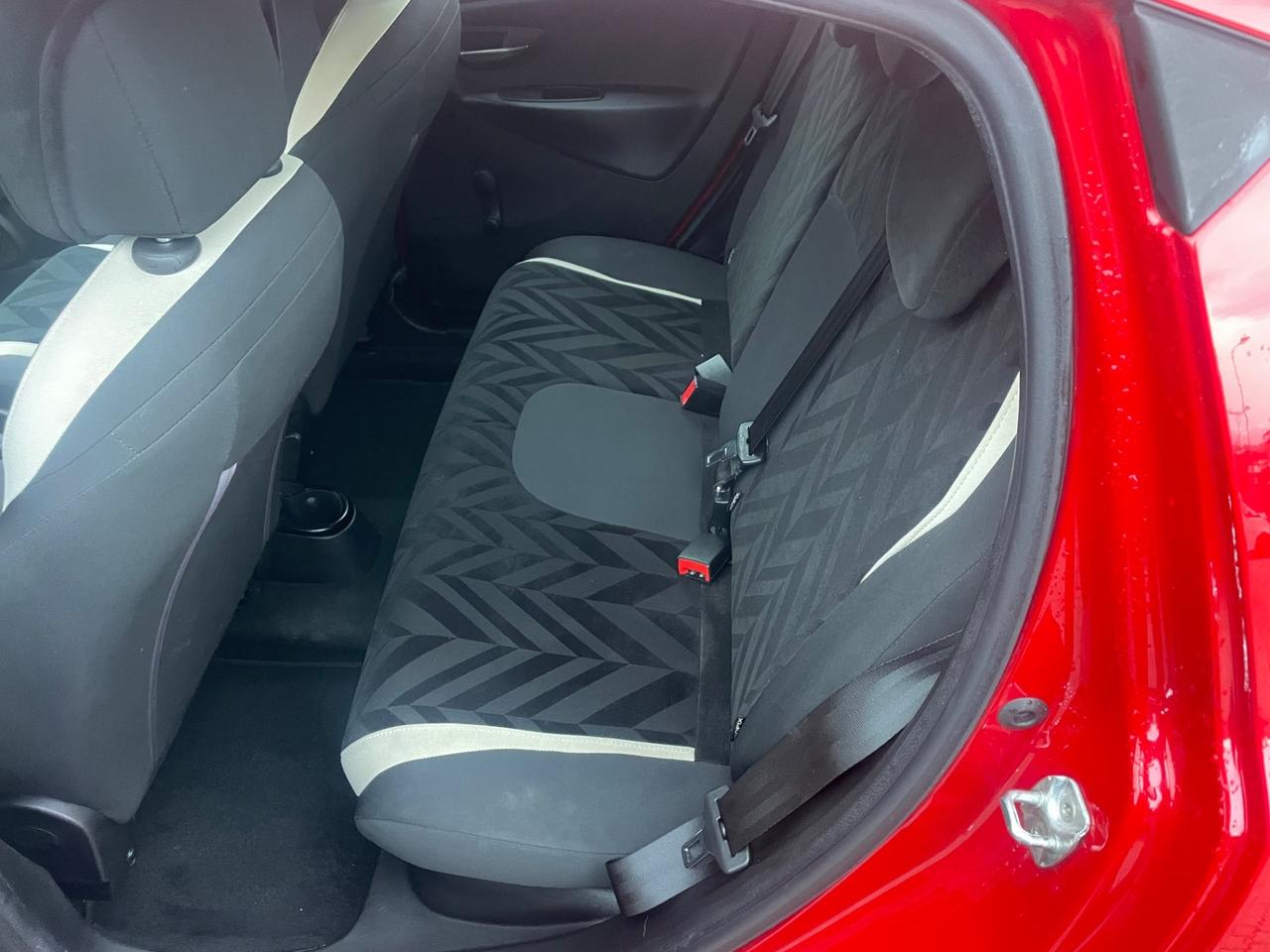 Lancia Ypsilon 1.2 69 CV 5 porte GPL Ecochic Silver