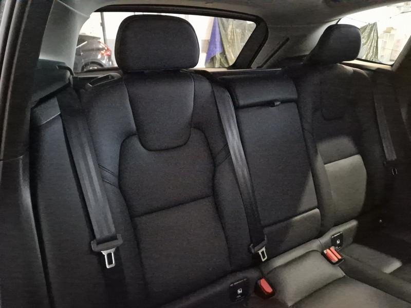 VOLVO XC60 B4 D automatico Plus Dark