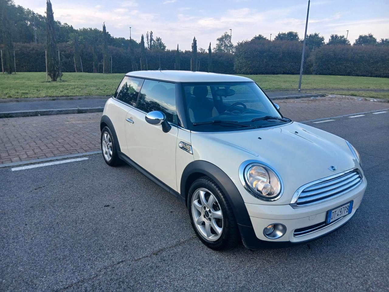 Mini 1.4 16V One Chili