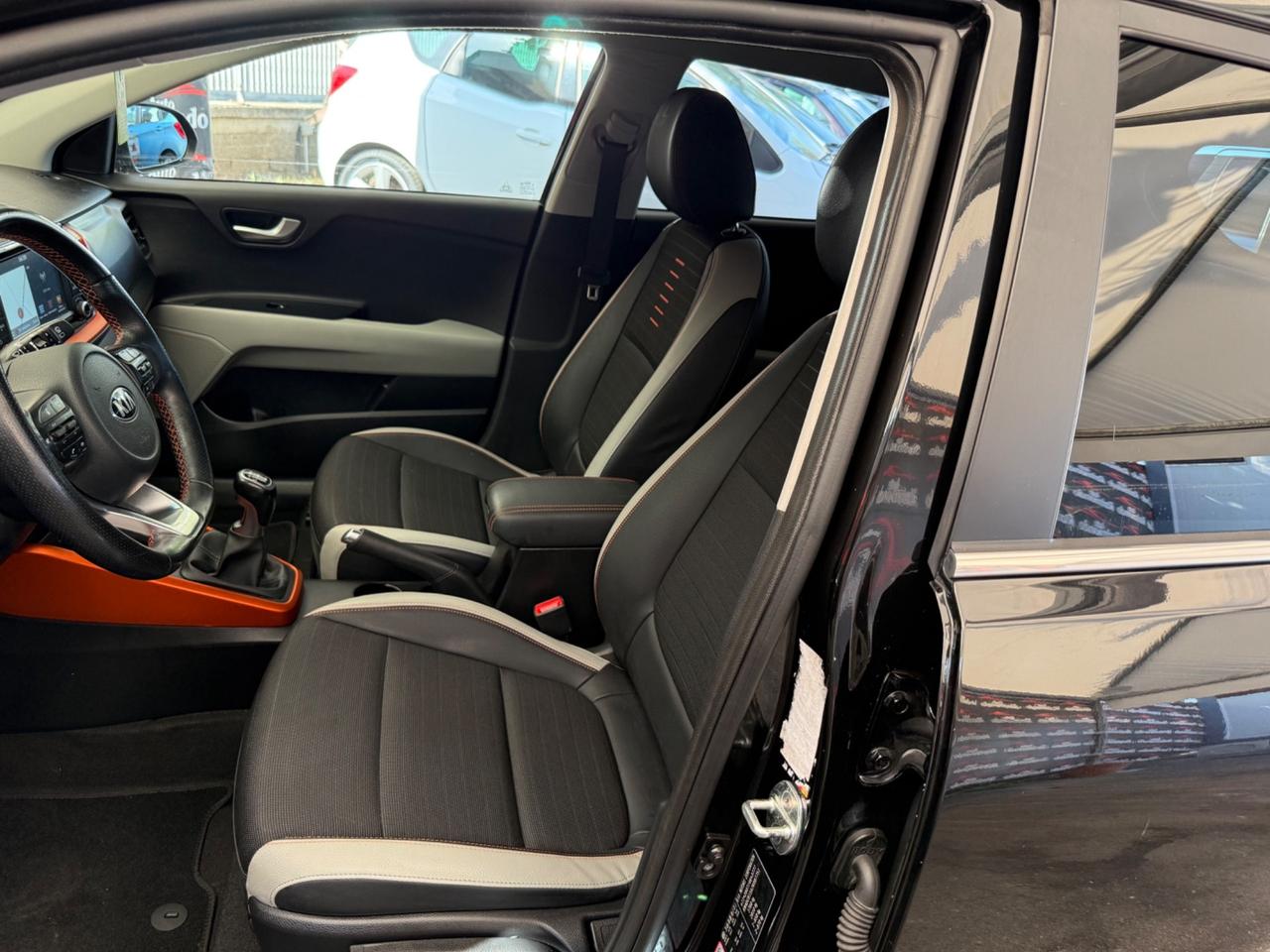 Kia Stonic 1.6 CRDi 110 CV FULL OPTIONAL