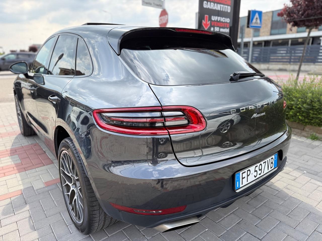 Porsche Macan 2.0 PDK 252CV TETTO APRIBILE.SOSPENSIONI PNE