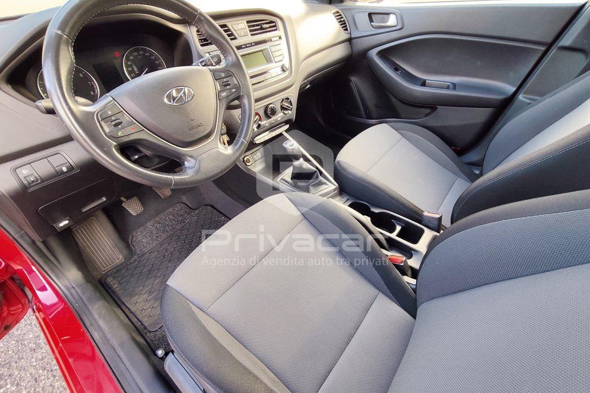 HYUNDAI i20 1.2 5 porte Blackline