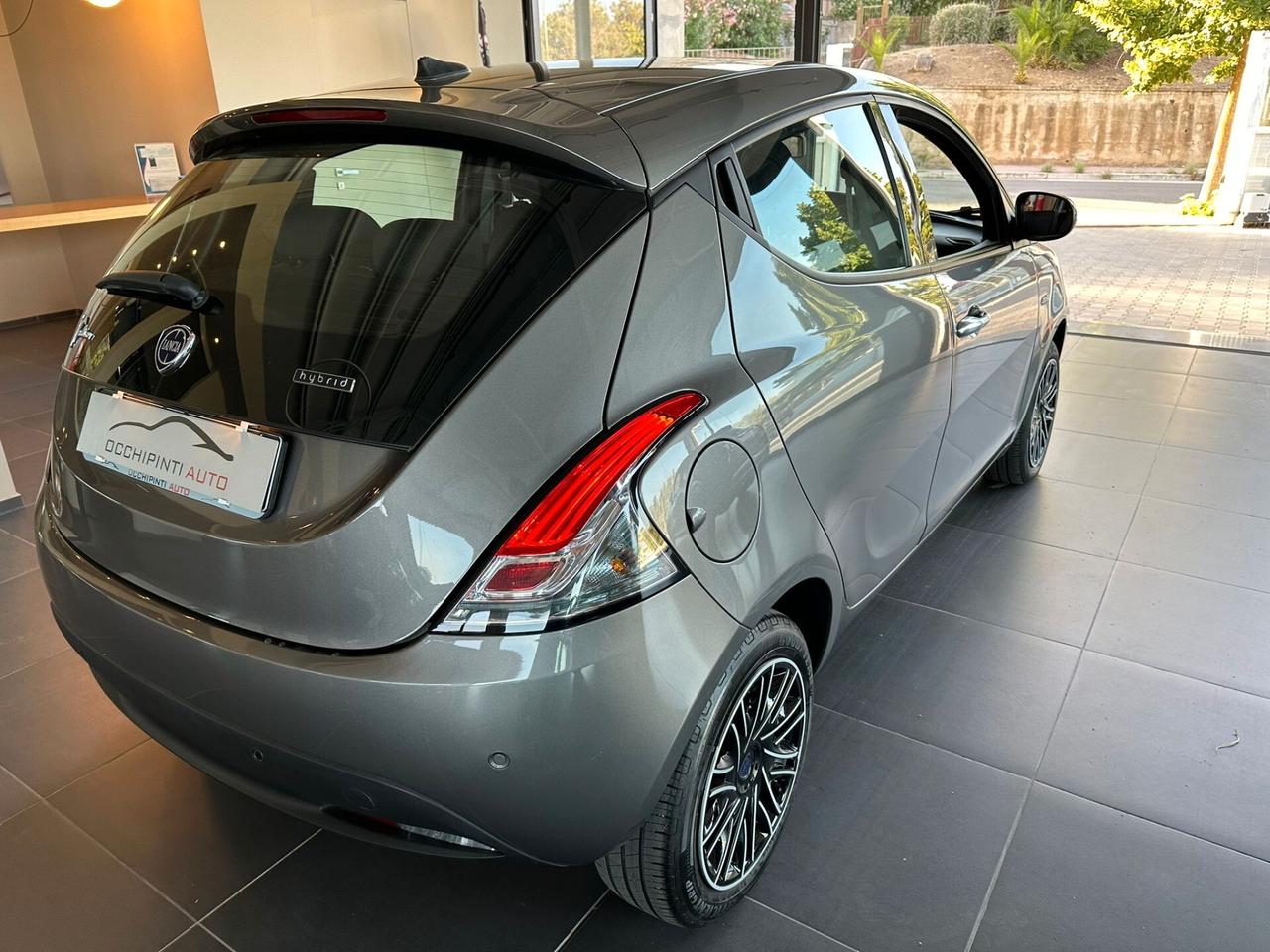 Lancia Ypsilon 1.0 FireFly 5 porte S&S Hybryd Gold