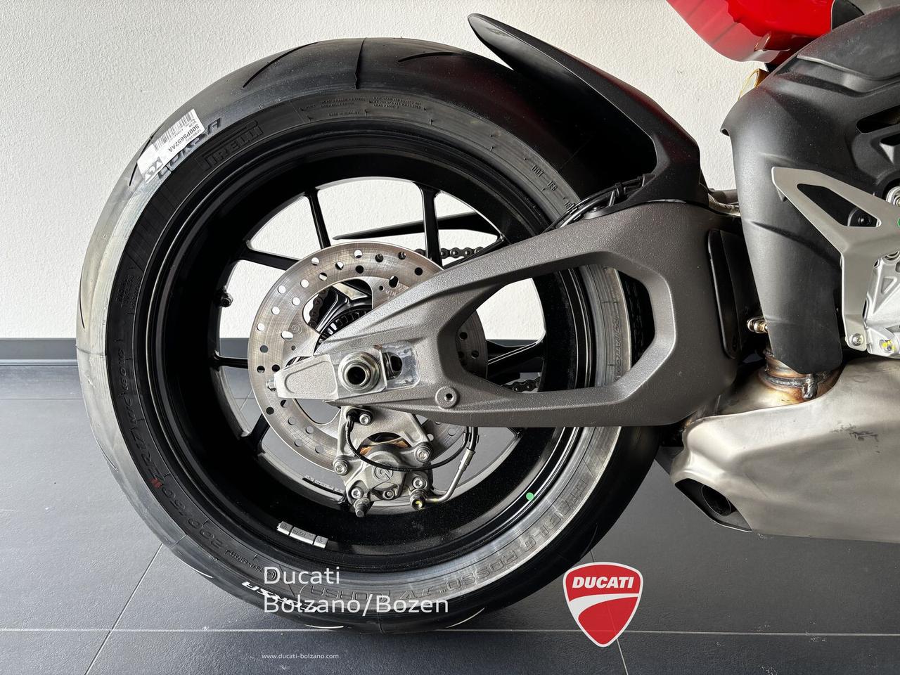 Ducati Streetfighter V4