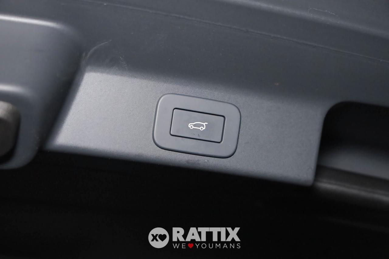 Jaguar F-Pace 2.0d i4 Mhev 204CV R-Dynamic Black AWD Auto + tetto panoramico