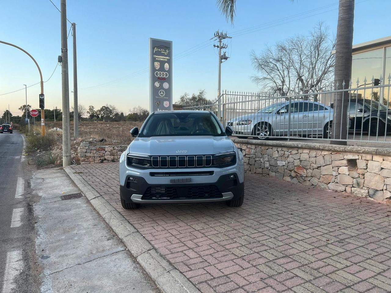 Jeep Avenger 1.2 Turbo 100 CV Summit