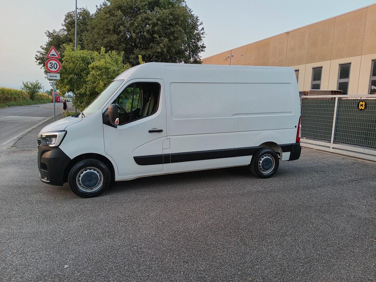 Renault Master 2.3 dCi 135 Furgone