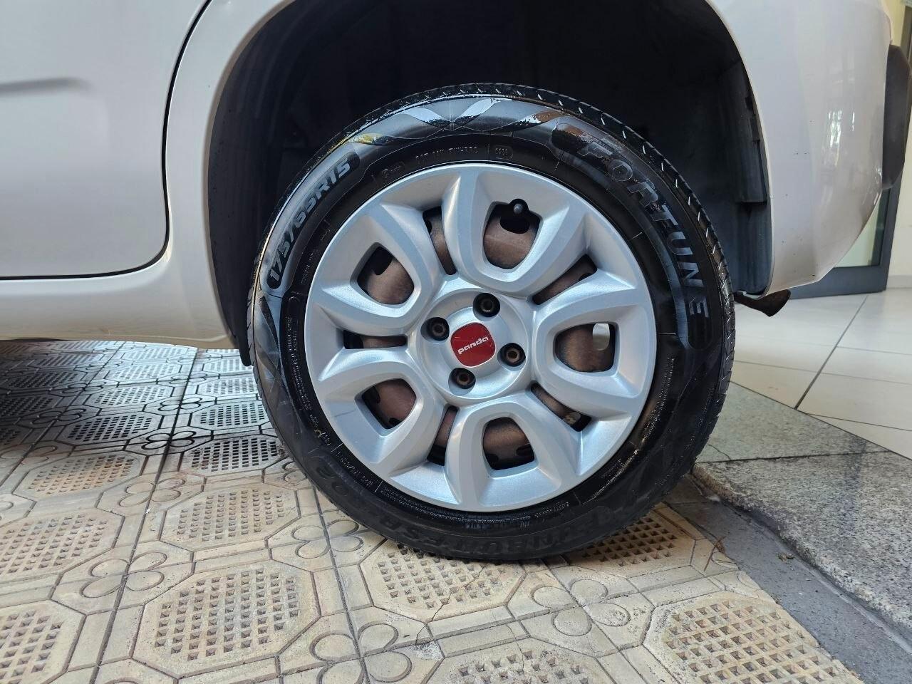 Fiat Panda 0.9 TwinAir Turbo Natural Power Lounge