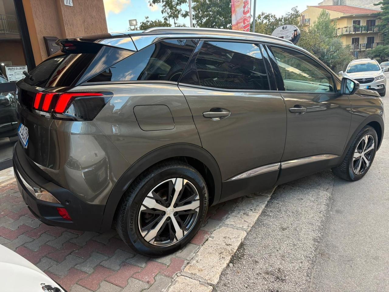 Peugeot 3008 BlueHDi 130 S&S Allure