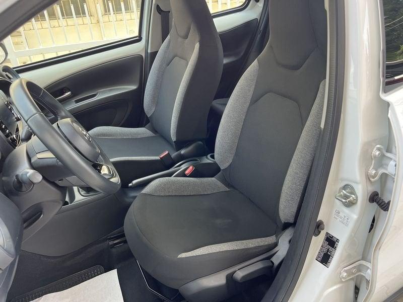Toyota Aygo X 1.0B (72 CV) Active