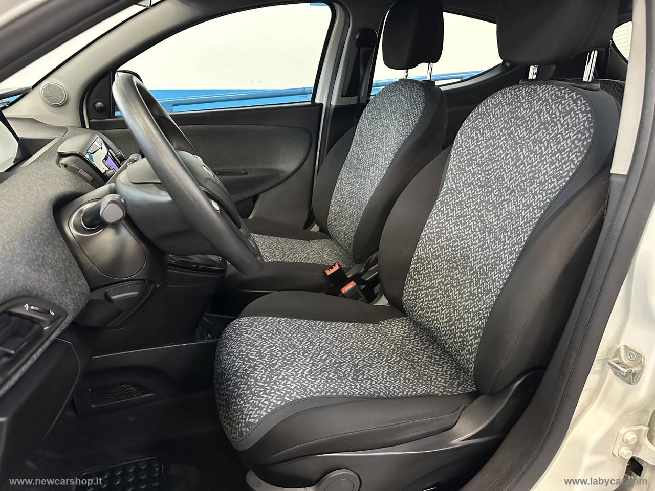 LANCIA Ypsilon 1.0 FireFly 5p.S&S Hybrid Silver NEOPATENTATI