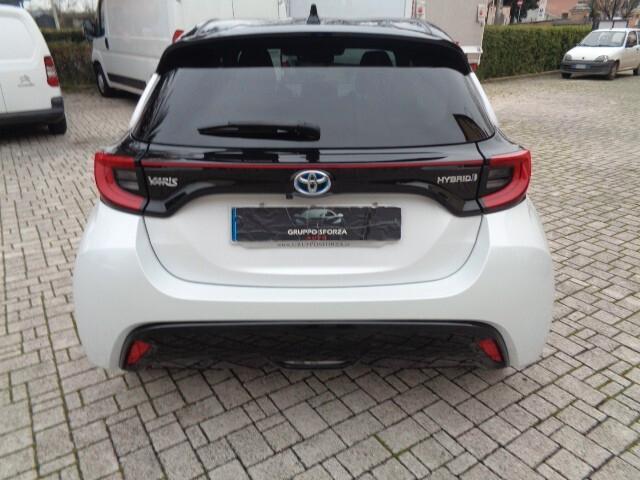 Toyota Yaris 1.5 Hybrid 5 porte Style BIANCO PERLATO TETTO NERO NAVIGAZIONE