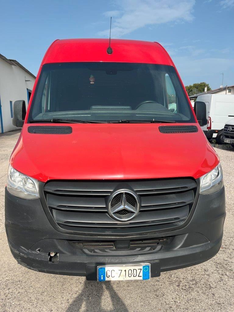Mercedes Benz 311 Cdi Sprinter F39/33