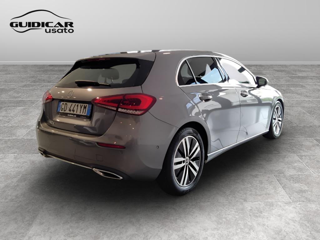 Mercedes-Benz Classe A - W177 2018 - A 180 d Sport auto