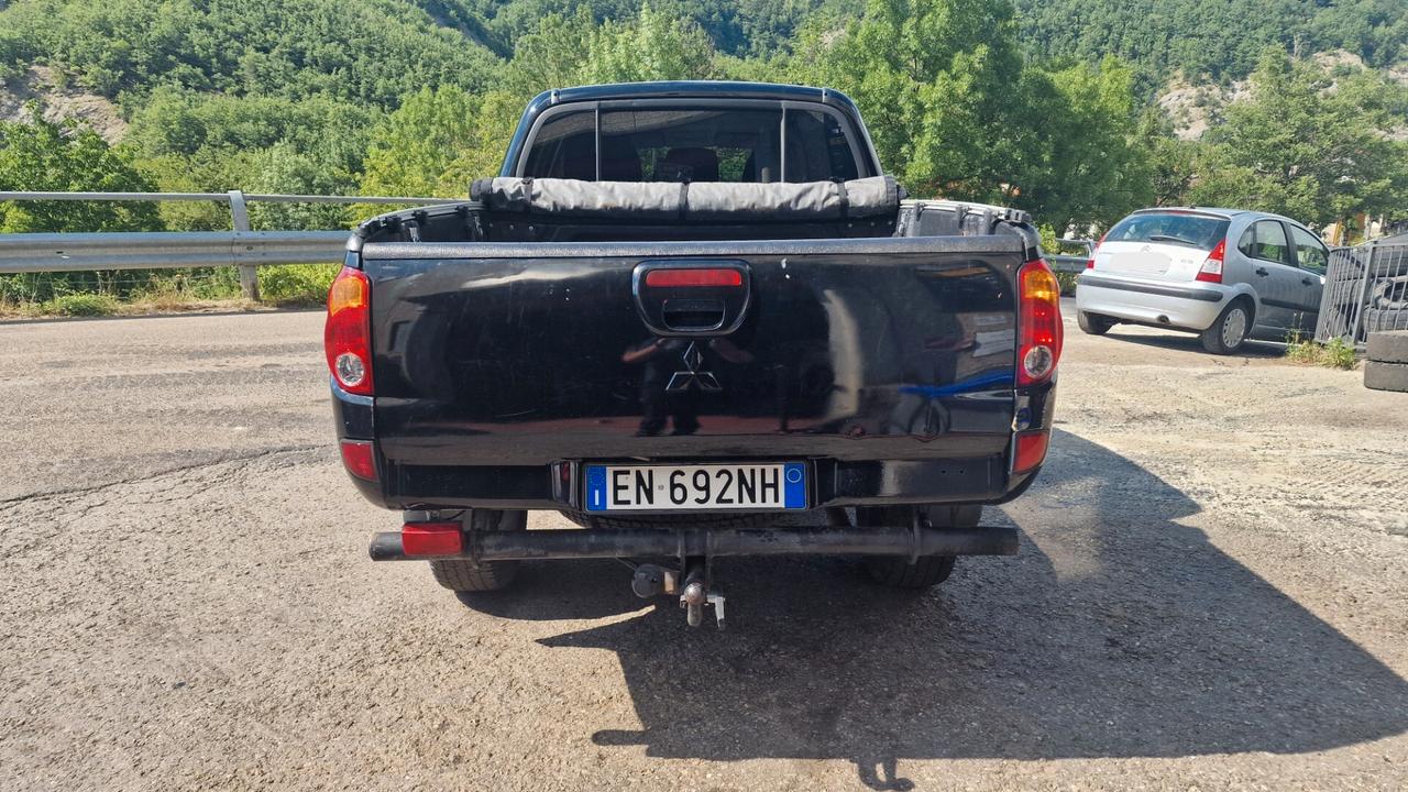 Mitsubishi L200 2.5 DI-D/136CV Double Cab Intense