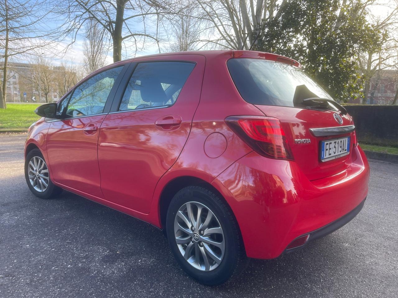 Toyota Yaris 1.0 5 porte Lounge
