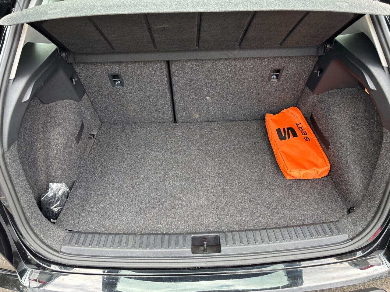 Seat Arona 1.0 TGI FR - OK Neopatentati