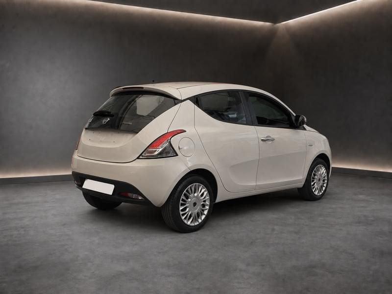 Lancia Ypsilon 1.0 FireFly 70cv S&S Hybrid SILVER