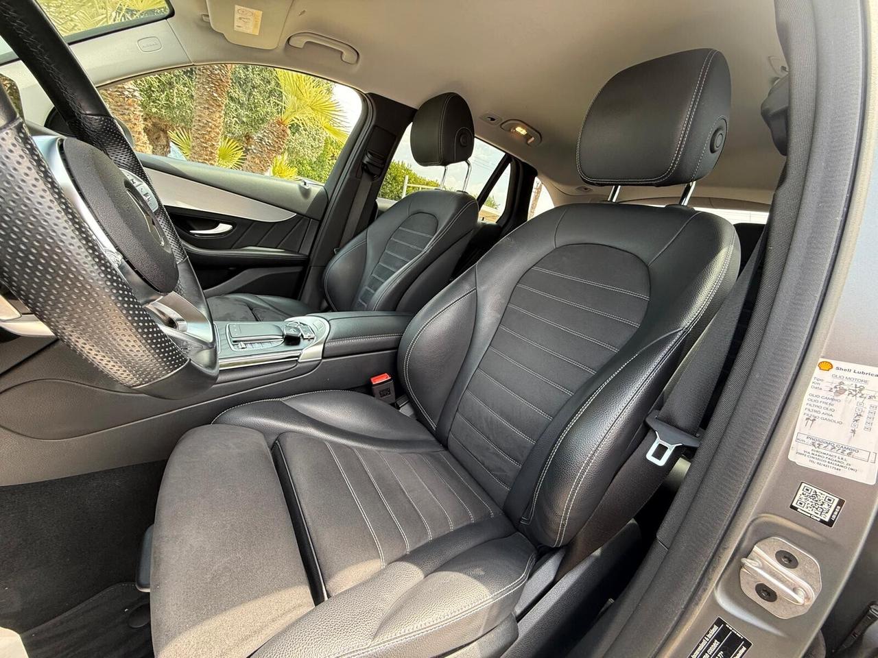 GLC 220 d 4Matic Premium Plus Opaco + Pedane