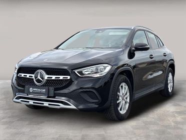 Mercedes GLA 180 180 D Business 8G-DCT