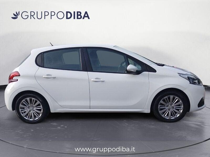 Peugeot 208 I 2015 Benzina 5p 1.2 puretech Active 82cv