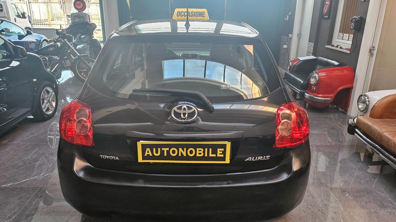 Toyota Auris 1.4 5 porte Sol