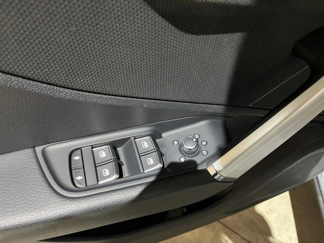 AUDI Q2 35TDI Stronic S line "19 Sline/Telec./Navi/MATRIX