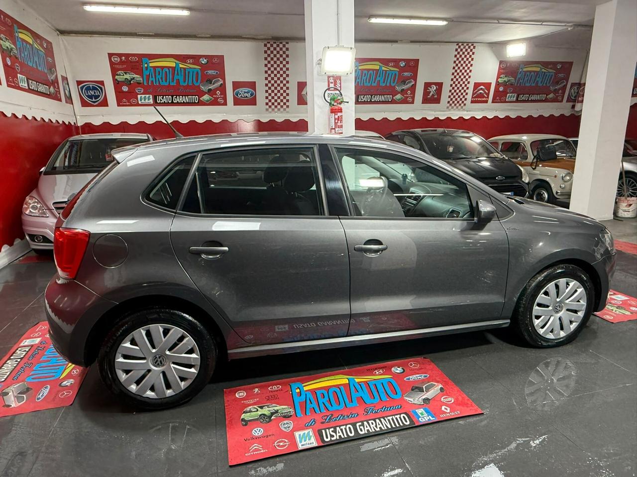 Volkswagen Polo 1.2 TDI 75cv Comfortline - 2011