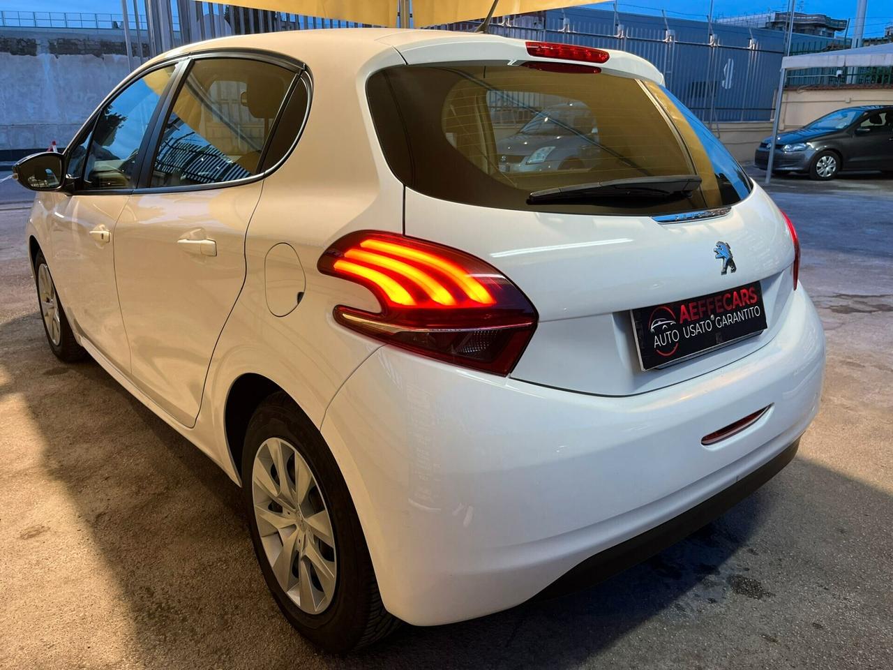 Peugeot 208 1.2 70 CV 2017