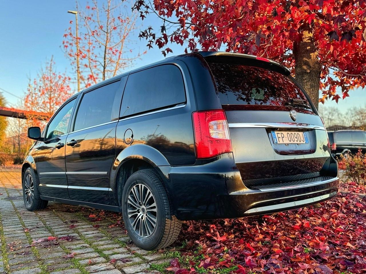 Lancia Voyager 2.8 Turbodiesel Platinum 177 CV