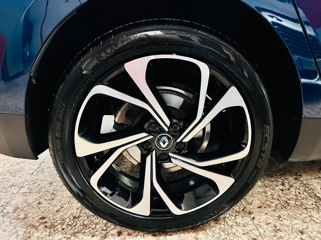 Renault Grand Scenic dCi 110 CV EDC Energy Intens BOSE Edition