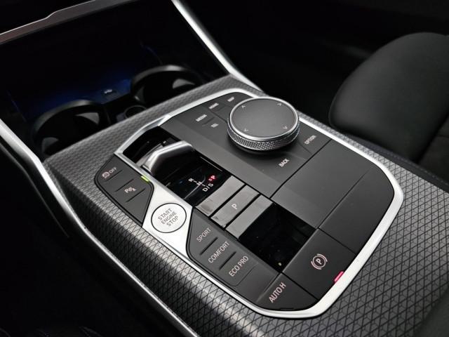 BMW Serie 3 Touring XDrive M-Sport Tetto Navi C.Lega19" PDC MSport M