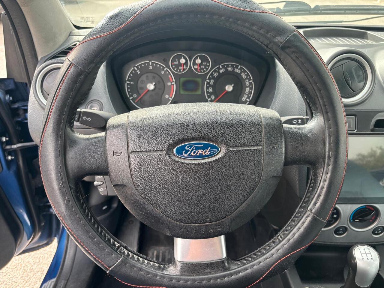 Ford Fiesta 1.4 TDCi 5p. Ghia