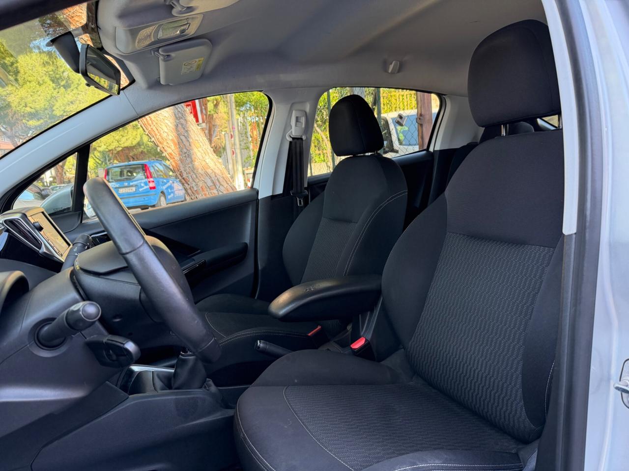 Peugeot 208 82CV 5 porte Allure