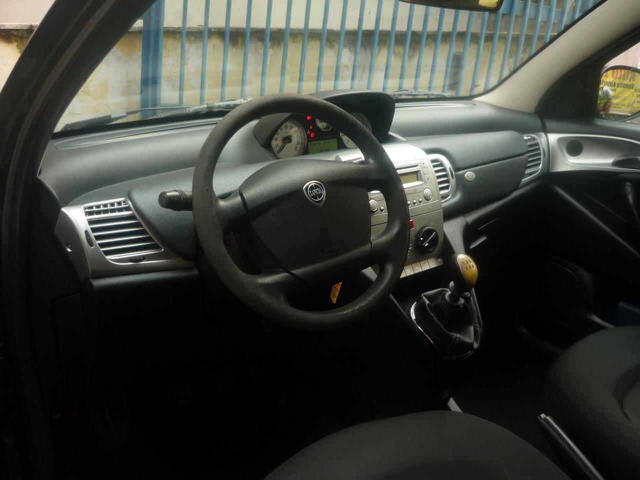 Lancia Ypsilon 1.2 69 CV Diva