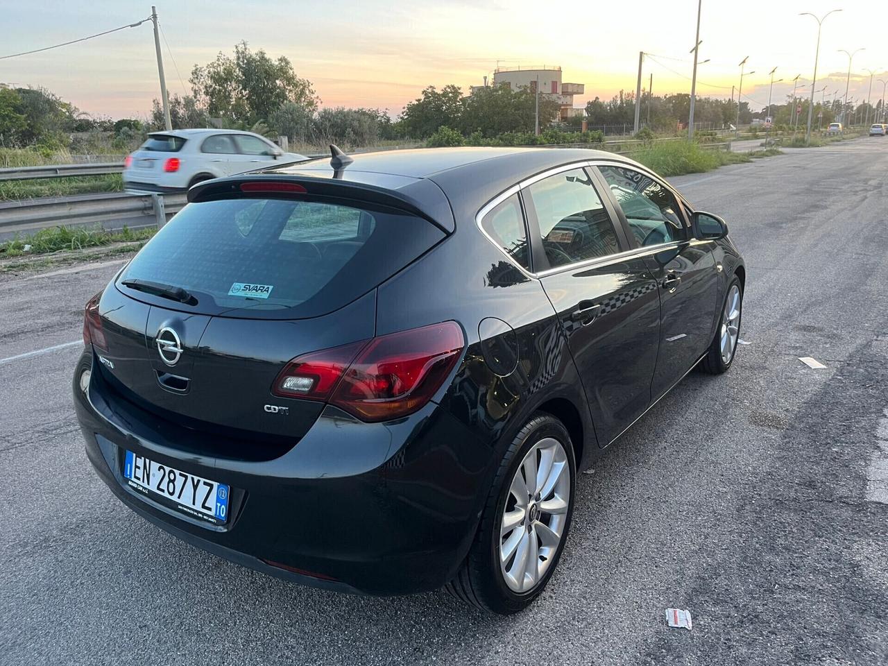 Opel Astra 1.7 CDTI 5 porte Cosmo Unipro 2012