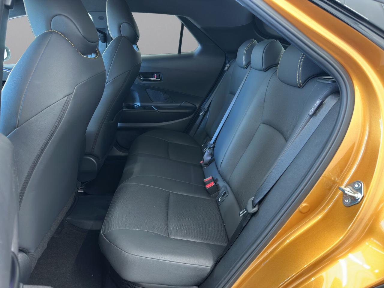 Toyota C-HR 2.0 phev Lounge Premiere fwd e-cvt