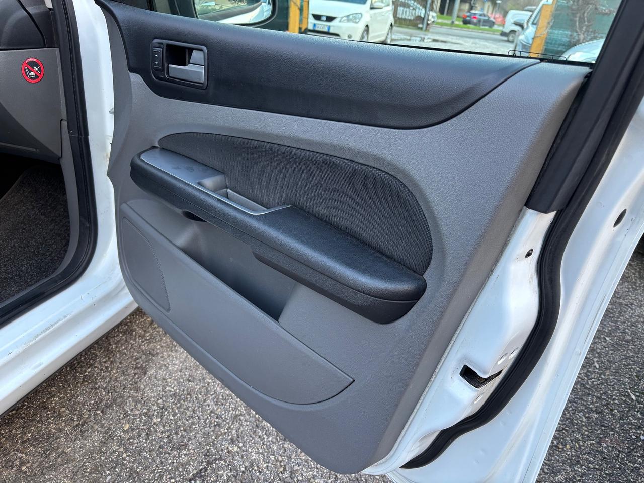 Ford Focus 1.6 TDCi 110Cv titanium