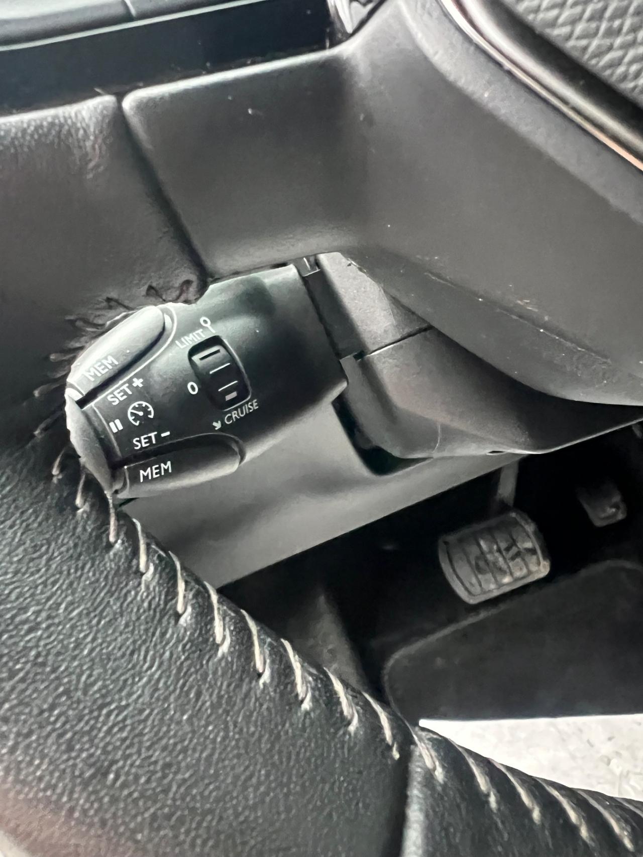 Peugeot 2008 BlueHDi 130 S&S EAT8 Allure