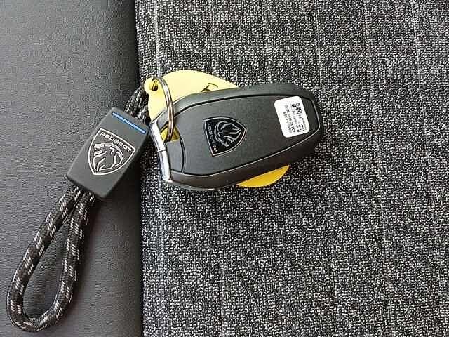 Peugeot 3008 Hybrid 136 e-DCS6 Allure